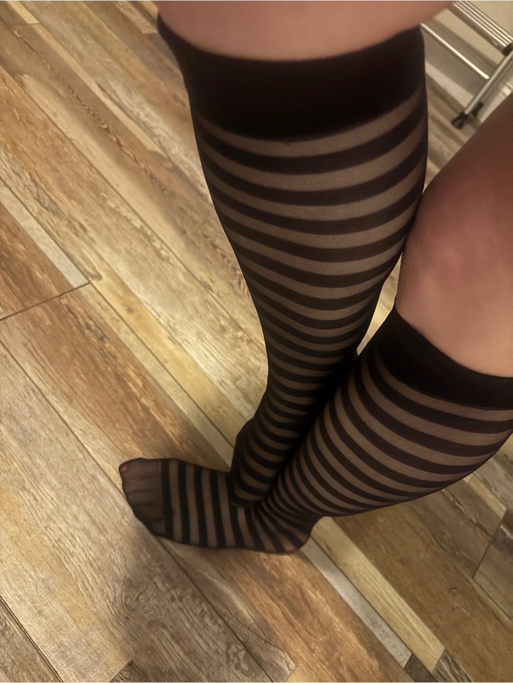 2 pairs - women’s knee high stockings